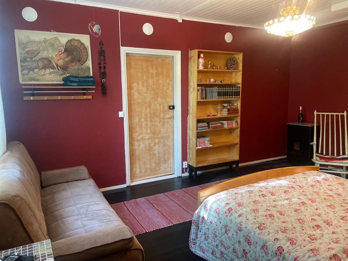 Koulumaeki Hostel Karkola Εξωτερικό φωτογραφία